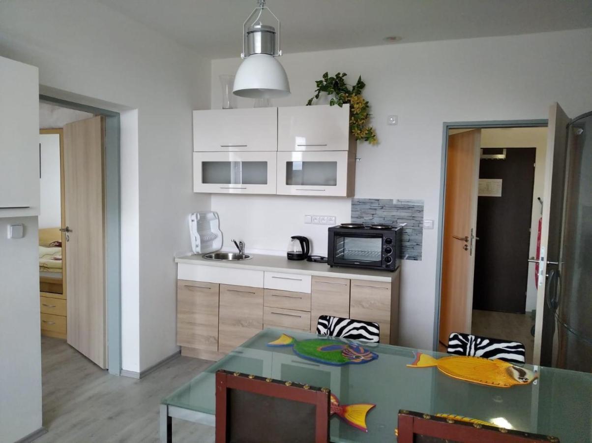 At Harmonie Apartment